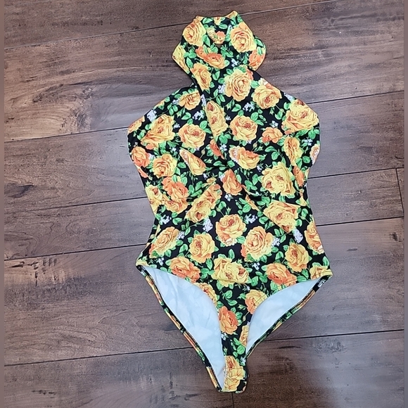Zara Twist Neck Floral Halter Top Bodysuit Small Yellow Green Floral Sz M - Picture 2 of 5